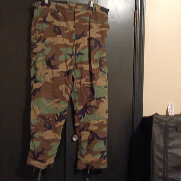 Camouflage Cargo Pants - Picture 2 of 12
